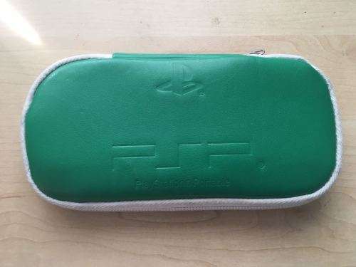 Sony Playstation Portable PSP-3004 Piano Black + 1 Game.(PSP)