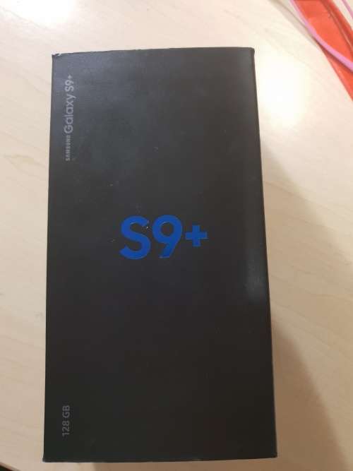 Samsung Galaxy S9 Plus G965F 128GB with box and accessories