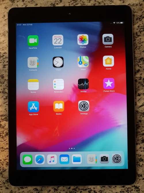 Apple ipad Air 32Gb excellent condition like new