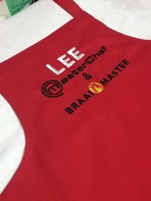PERSONALIZED APRONS INCLUDING EMBROIDERY
