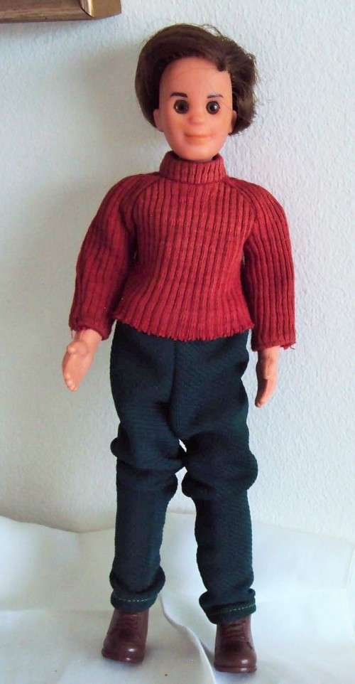 Old 1973 Mattel The Sunshine Family doll with rooted hair, boots, bendable knees - made in Taiwan