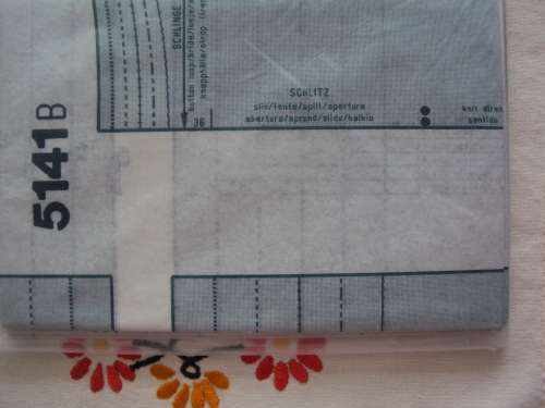 BURDA 5141 Super Easy Maternity with bust darts Size: 42-46 ***UNCUT  ***UNCUT, factory folded