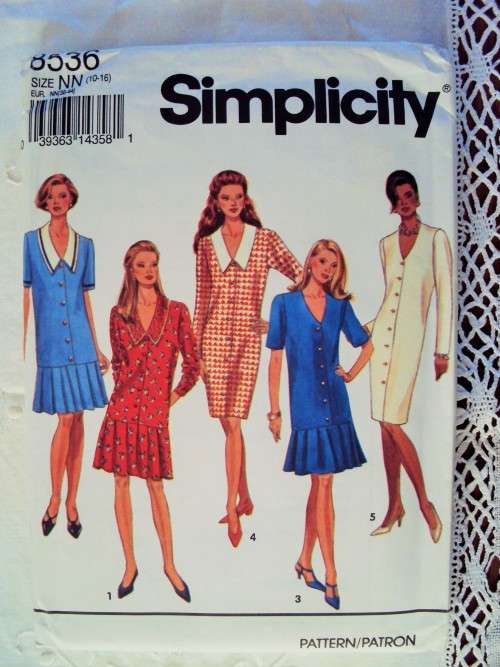Simplicity 8536 Dress with or without pleated flounce Size 10-16 Vintage 1993 VGC **Complete