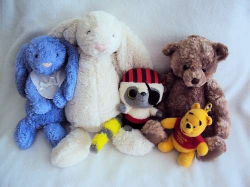 Collection of soft, cuddly plush bears and friends one is Russ Teddy (5 off) pre-loved Good cond