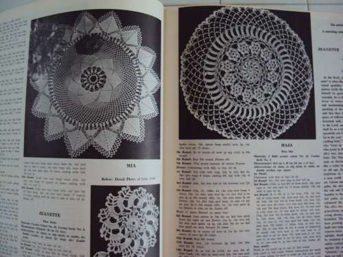 Very large book CROCHET & FINE KNITTING by E.E. Visser OVERFLOWING with patterns