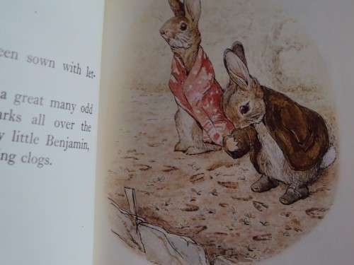 Collection of 8 BEATRIX POTTER books - F. Warne & Co  Vintage collector children's books
