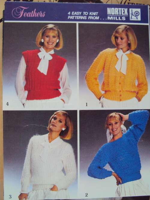 JOB LOT #4 of 12 x glossy LADIES hand knitting patterns VGC