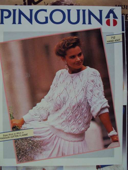 JOB LOT #4 of 12 x glossy LADIES hand knitting patterns VGC