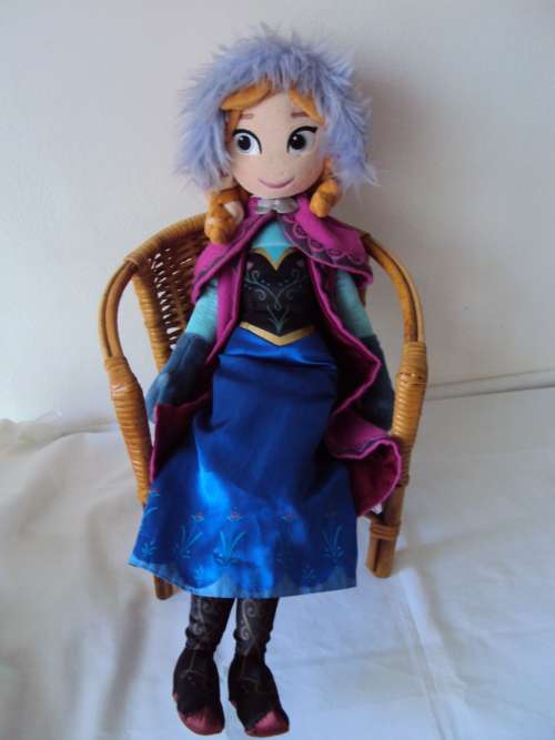 Adorable Anna from Frozen rag doll (perfect for the younger child) 54cm tall VGC