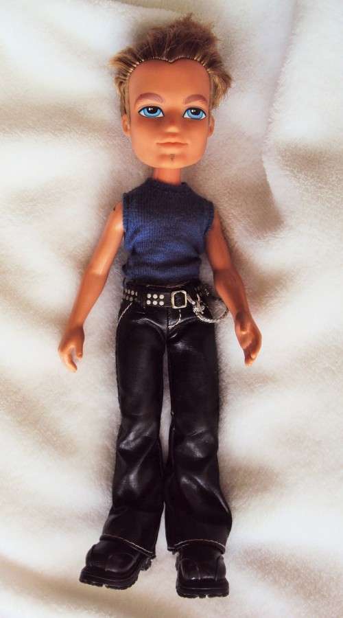 MGA BRATZ Cool boy 2003 Bend legs, funky hair, faux leather pants 25cm tall