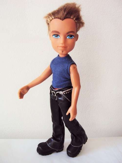 MGA BRATZ Cool boy 2003 Bend legs, funky hair, faux leather pants 25cm tall