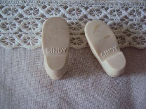 Vintage 70's Sindy ballet outfit orig Sindy shoes, twist waist & wrist, bend legs,  tilting head