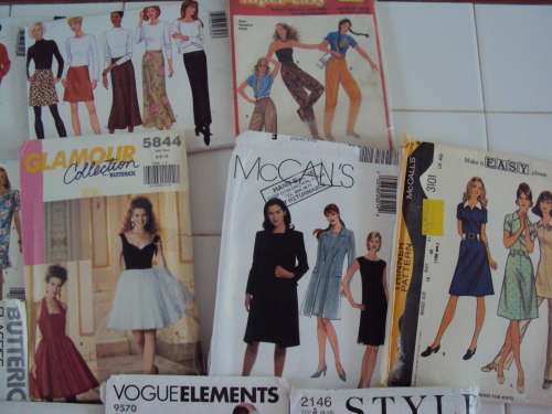 Job Lot "AA" of 16x Ladies sewing patterns (cut, not checked) -