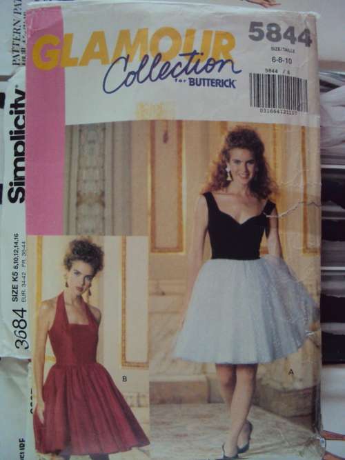 Job Lot "AA" of 16x Ladies sewing patterns (cut, not checked) -