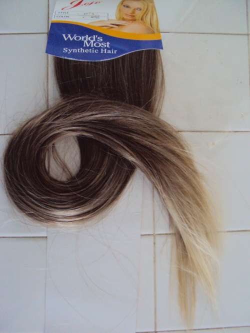 Clip in hair extension sexy new styles 63cm long two tone colour, soft & silky **still sealed New