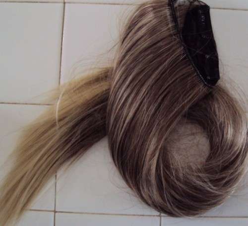 Clip in hair extension sexy new styles 63cm long two tone colour, soft & silky **still sealed New