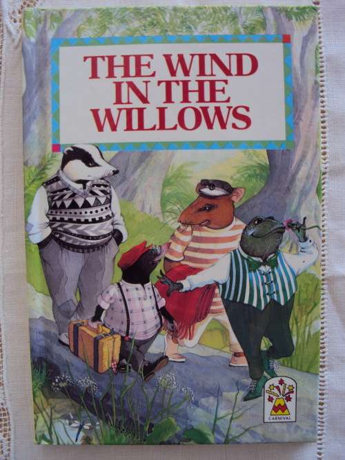 THE WIND IN THE WILLOWS VGC like new 80's Vintage hard cover firmly bound