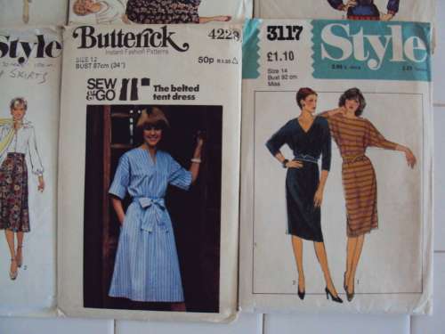 JOB LOT #35 VINTAGE Ladies assortment of 15 x sewing patterns (cut, not checked)
