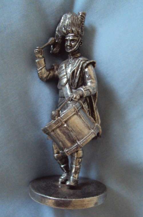 TENOR DRUMMER a DAVID McMASTER original 1 of 1000 (180gr weight - pewter) 10.5cm tall