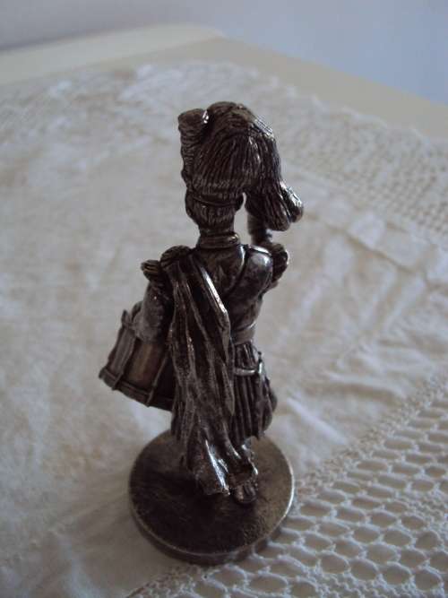 TENOR DRUMMER a DAVID McMASTER original 1 of 1000 (180gr weight - pewter) 10.5cm tall