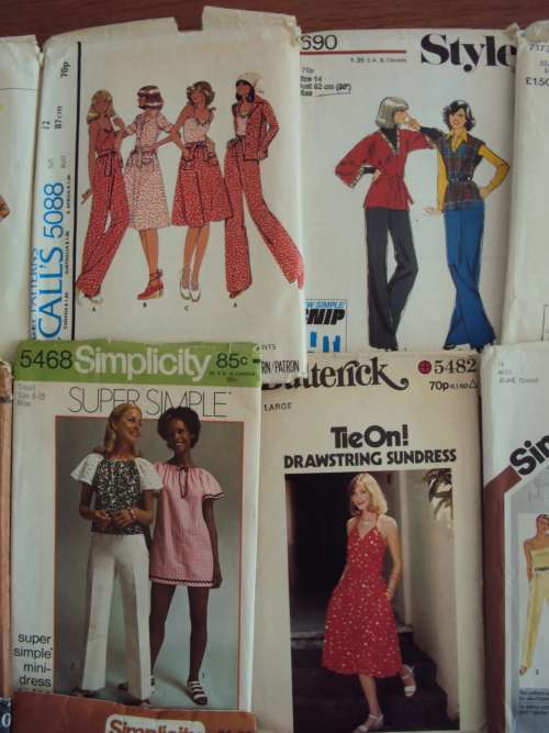 JOB LOT #41 various Ladies assorted 15 x sewing patterns cut not checked)