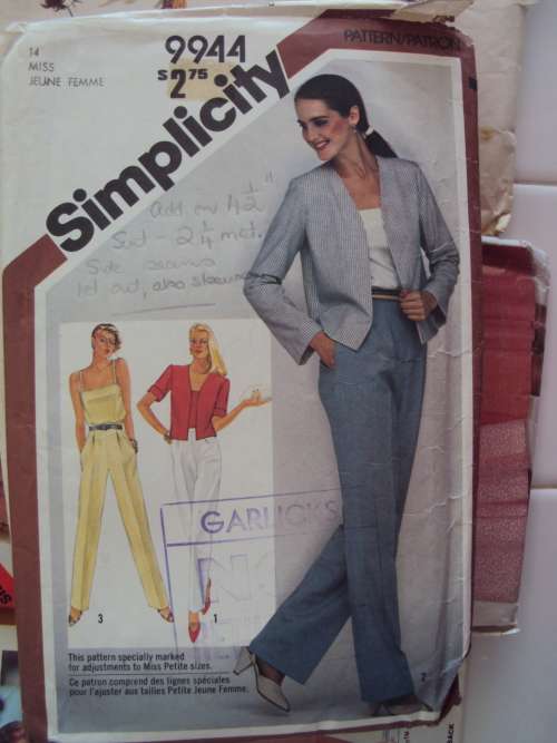 JOB LOT #41 various Ladies assorted 15 x sewing patterns cut not checked)