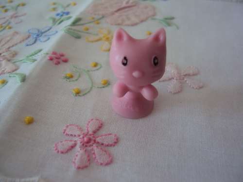 KITTIE pink Pick n Pay Stikeez 1st Edition