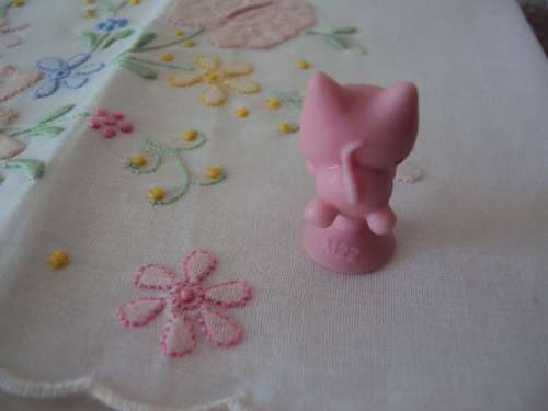 KITTIE pink Pick n Pay Stikeez 1st Edition