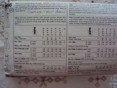 Set of Pullover Dresses & Shawl Simplicity 5498 Size 14  * Complete & checked