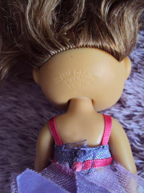 Adorable doll with curly hair orig shoes & dress 2006 OAA Play Along (mini Cabbage patch) 14cm tall