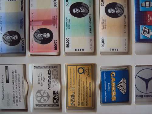 POLECONOMY board game Metrotoy only 4 x plastic Springbok tokens, no life ins cards(box wear&tear)