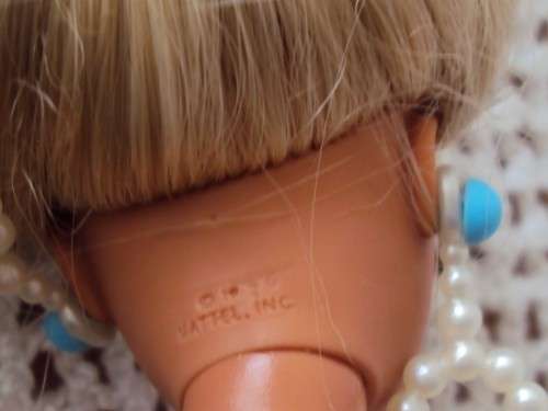 GORGEOUS VINTAGE BARBIE DOLL IN BIKINI WITH EXTRA GOLD TOP & SKIRT LONG SILKY SMOOTH HAIR