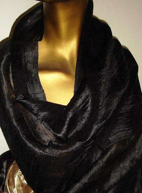 MARYKAY - ABSOLUTELY STUNNING LUXURIOUS PURE SILK SCARF -  BLACK
