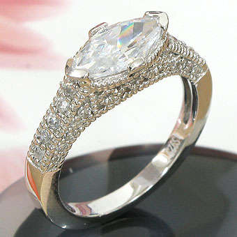 MARYKAY - FREE SHIPPING -  MAGNIFICENT ENGAGEMENT PLATINUM PLATED OVER .925 STERLING SILVER 8/Q