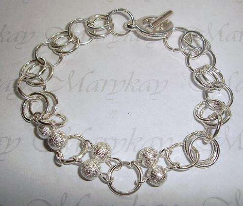 MARYKAY - LOVELY SILVER PLATED CHARM CHAIN BRACELET - IMPORTED FROM ISRAEL