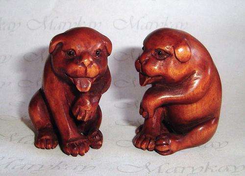 MARYKAY - DELIGHTFUL TINY DOG BOXWOOD NETSUKE SCULPTURE