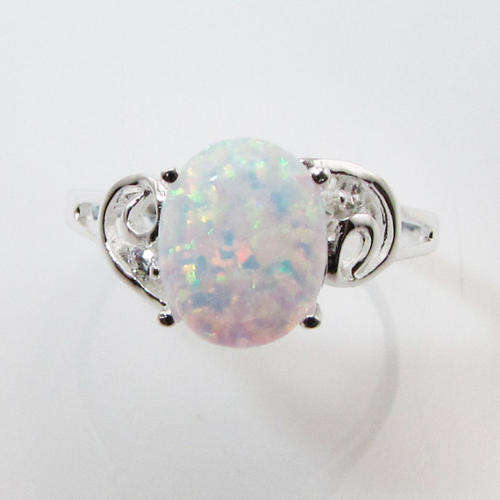 MARYKAY - GORGEOUS  WHITE  FIRE OPAL  SET IN STERLING SILVER RING SIZE  7/O