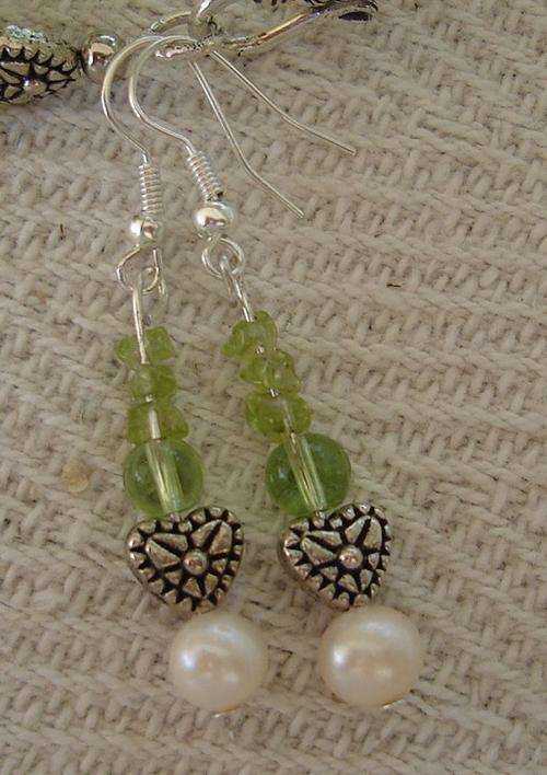 MARYKAY  - NATURAL PEARL AND PERIDOT GEMSTONE EARRINGS - AUGUST BIRTHSTONE