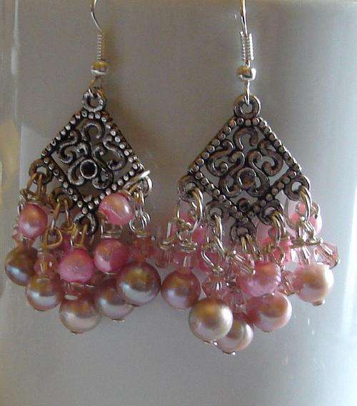 MARYKAY - LAVENDER, PINK AND SWAROVSKI CULTURED FRESHWATER PEARL CHANDELIER EARRINGS