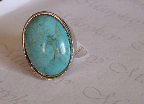 MARYKAY - TERRIFIC TURQUOISE COCKTAIL/DRESS GEMSTONE RING - CRAFTED IN INDIA