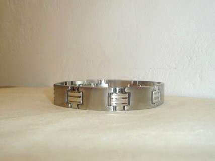 MARYKAY - GIFT FOR DAD - TOP GRADE SOLID STAINLESS STEEL MENS BRACELET