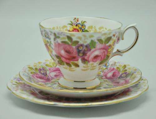 Royal Albert Serena Trio