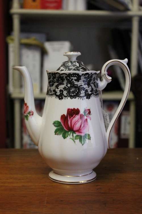 Royal albert coffee pot top