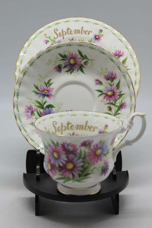 Royal Albert September Michaelmas Daisy Pattern Trio.
