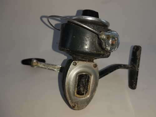 Set of 2 antique fishing reels