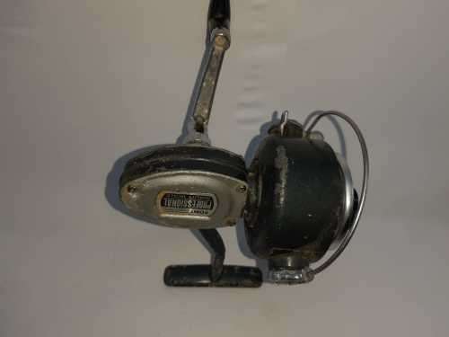 Set of 2 antique fishing reels