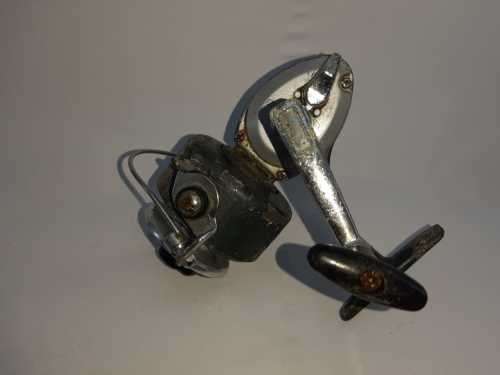 Set of 2 antique fishing reels