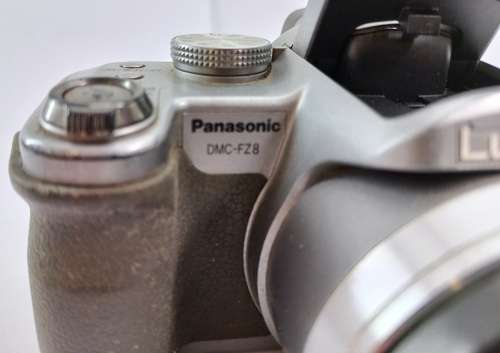 Panasonic DMC-FZ8 camera, 3 bags and tripot