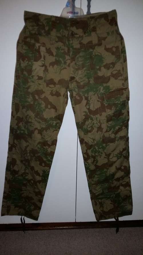 1980 issue SWA Koevoet camo shirt and trousers set (Auction 1)