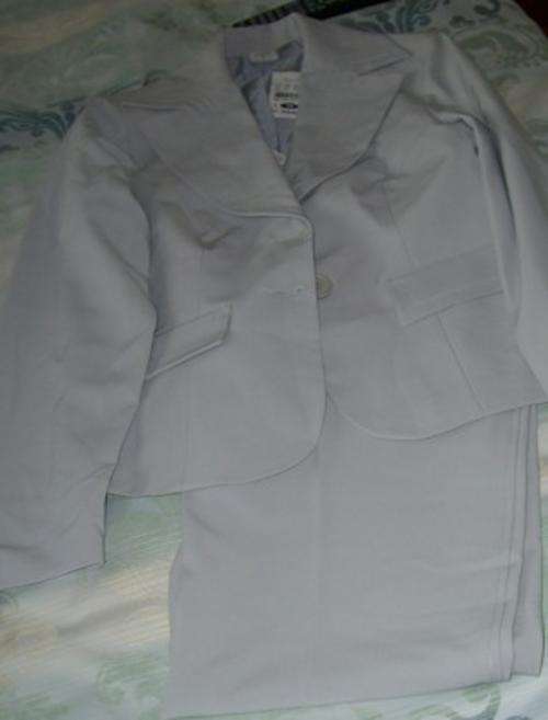 Brand New Light Grey Topic Suit - Size 34